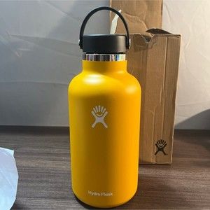 64 oz wide mouth flexcap Hydro Flask in STARFISH yellow